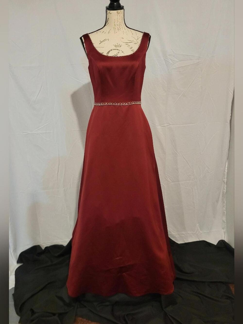 BUNDLE SALE!  NWT- Elegant Burgundy Evening Gown Prom Formal Sz 10